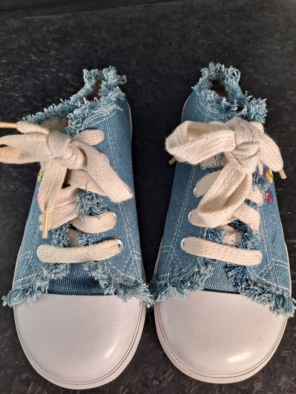 VINTAGE 1990s DISNEY Denim Slip-On Sneakers with Winnie the Pooh Embroidery - Picture 5 of 11